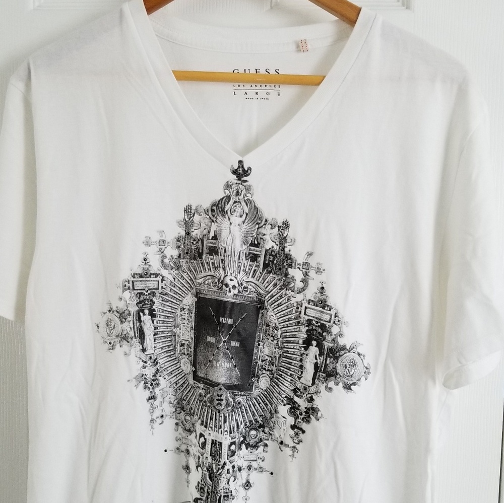 Guess tshirt